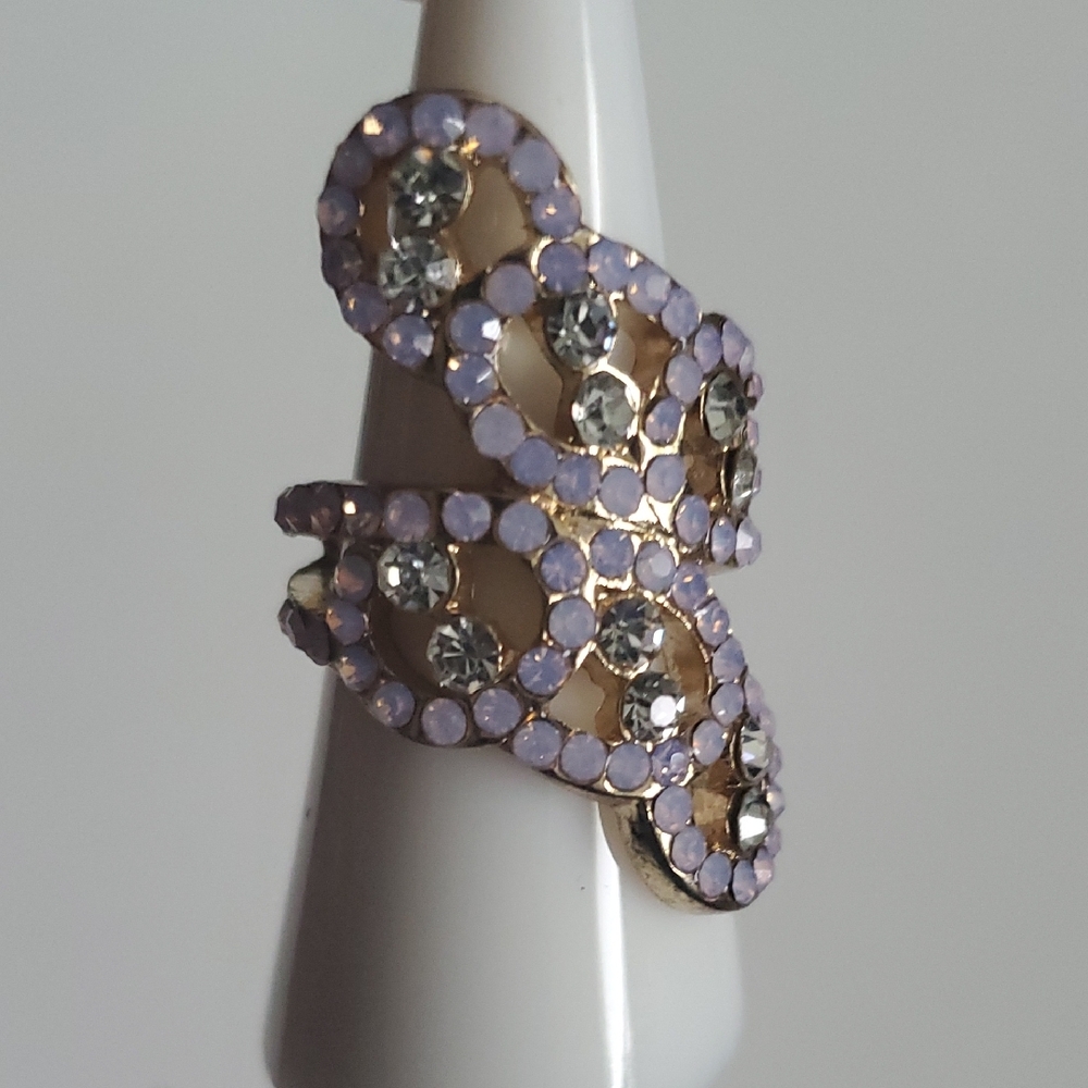 Elegant Gold and Purple Crystal Ring